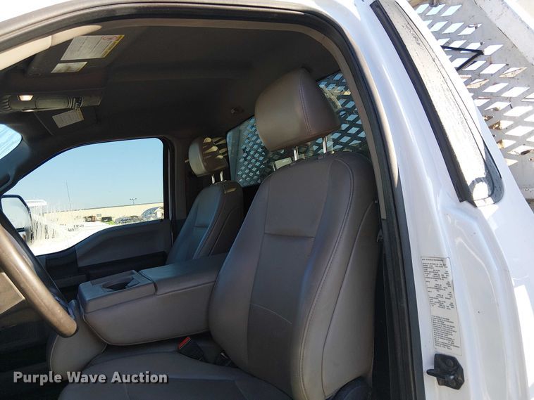 image for item EE4991 2021 Ford F450 flatbed truck