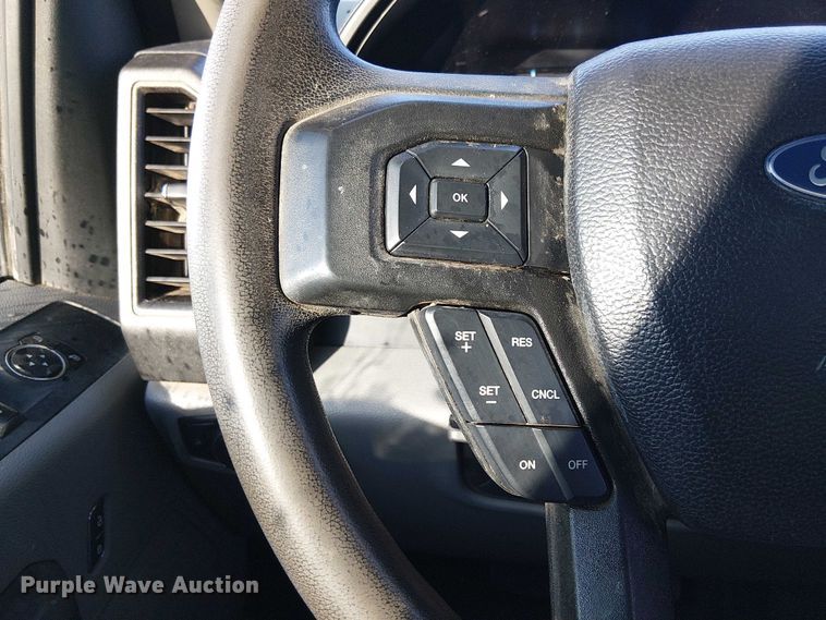 image for item EE4991 2021 Ford F450 flatbed truck