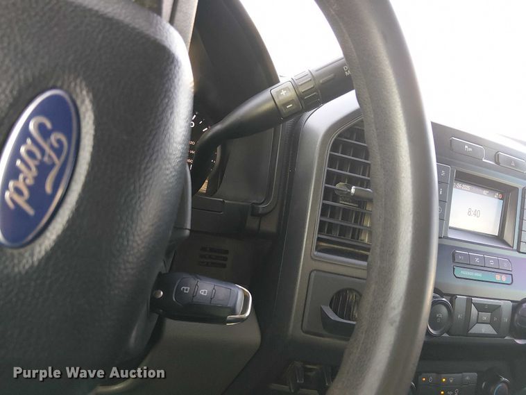 image for item EE4991 2021 Ford F450 flatbed truck