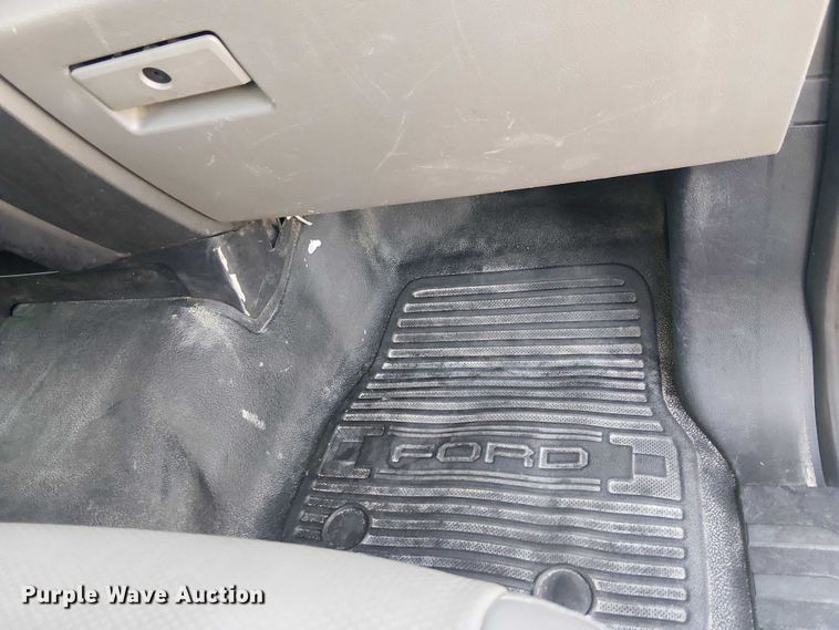 image for item EE4991 2021 Ford F450 flatbed truck