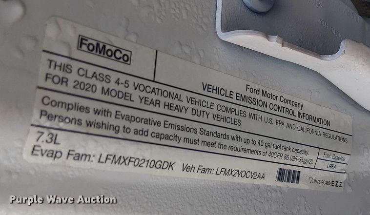 image for item EE4991 2021 Ford F450 flatbed truck