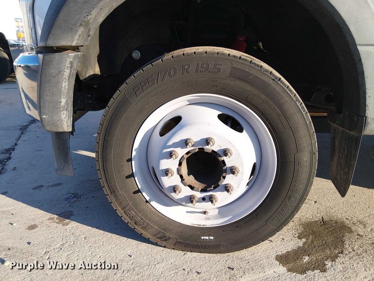 image for item EE4991 2021 Ford F450 flatbed truck