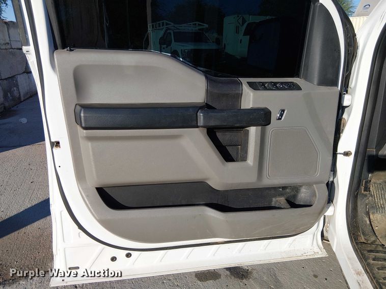 image for item EE4992 2019 Ford F150 SuperCrew pickup truck