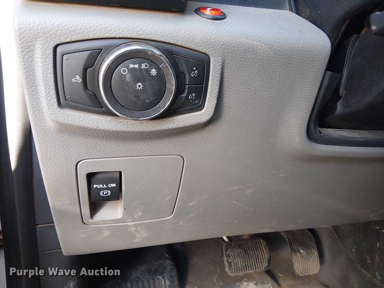 image for item EE4992 2019 Ford F150 SuperCrew pickup truck