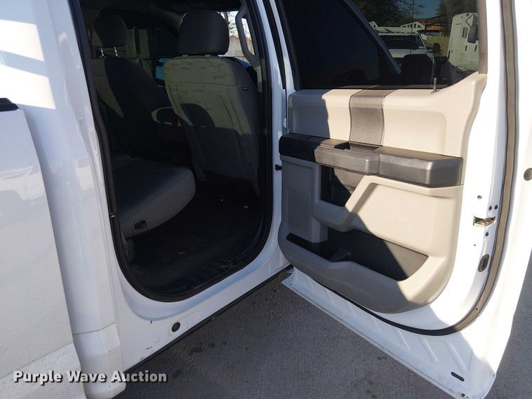 image for item EE4992 2019 Ford F150 SuperCrew pickup truck