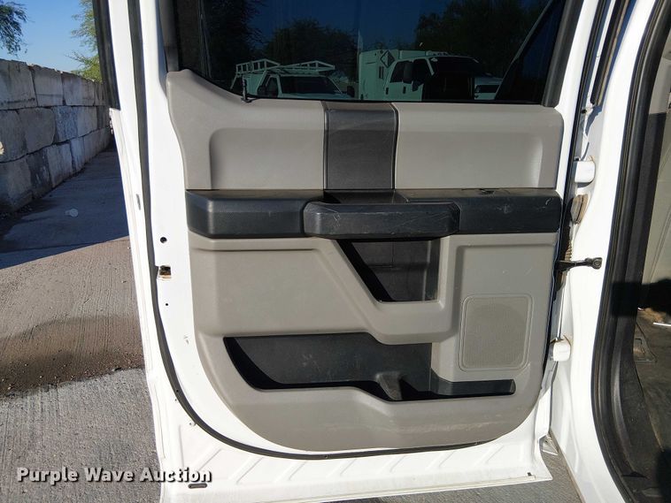 image for item EE4992 2019 Ford F150 SuperCrew pickup truck