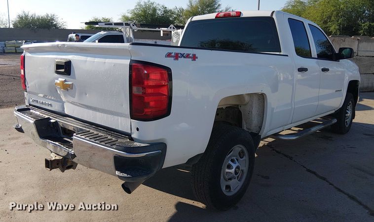 image for item EE4994 2015 Chevrolet Silverado 2500HD Double Cab pickup truck