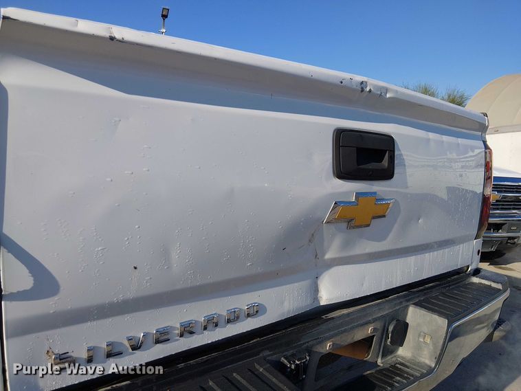 image for item EE4994 2015 Chevrolet Silverado 2500HD Double Cab pickup truck