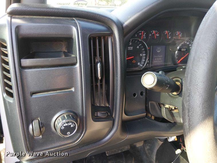 image for item EE4994 2015 Chevrolet Silverado 2500HD Double Cab pickup truck