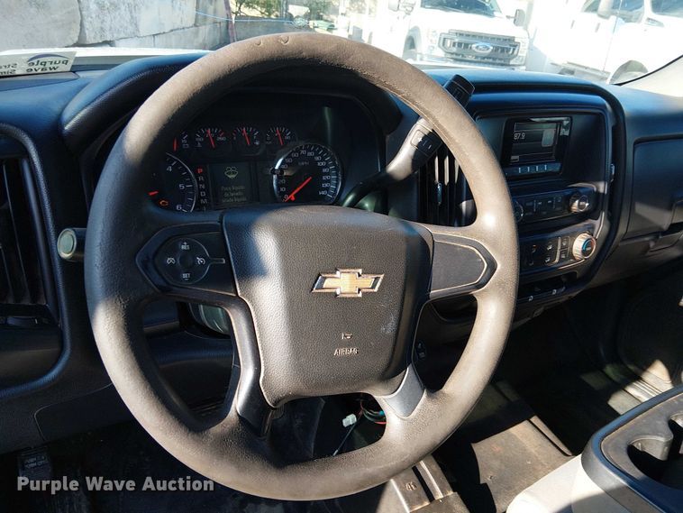 image for item EE4994 2015 Chevrolet Silverado 2500HD Double Cab pickup truck