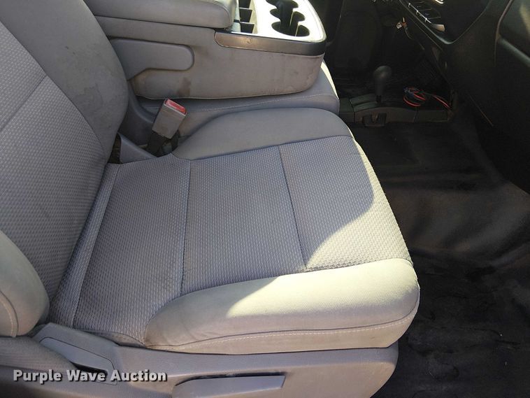 image for item EE4994 2015 Chevrolet Silverado 2500HD Double Cab pickup truck