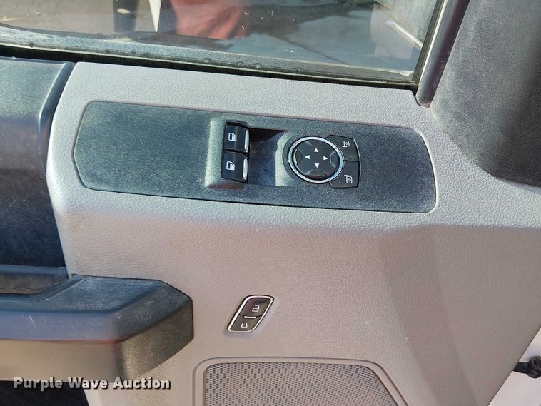 image for item EE4995 2021 Ford F450 Super Duty flatbed truck