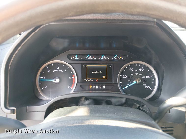 image for item EE4995 2021 Ford F450 Super Duty flatbed truck