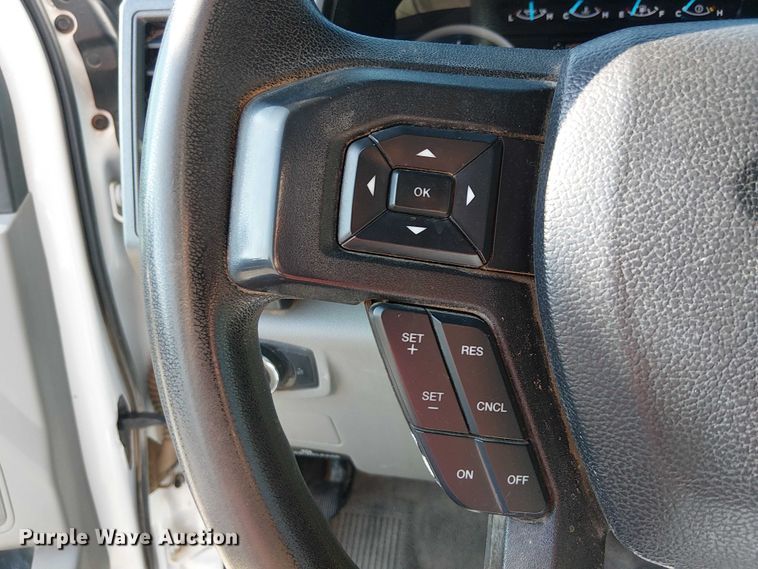 image for item EE4995 2021 Ford F450 Super Duty flatbed truck