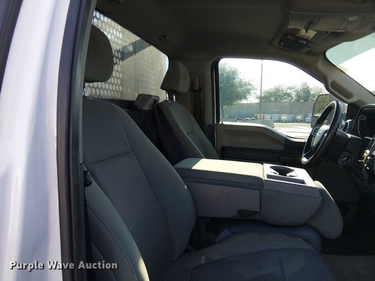 image for item EE4995 2021 Ford F450 Super Duty flatbed truck