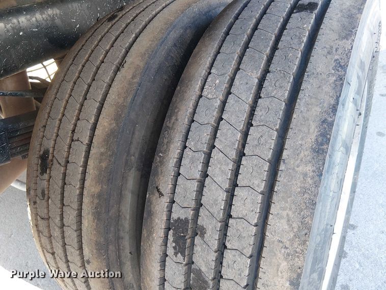 image for item EE4995 2021 Ford F450 Super Duty flatbed truck