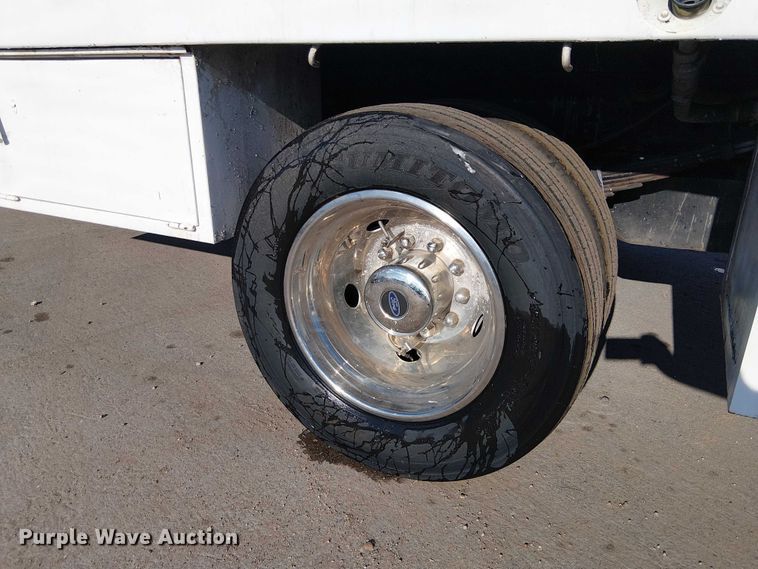 image for item EE4995 2021 Ford F450 Super Duty flatbed truck