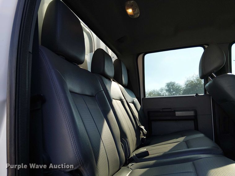 image for item EE4996 2016 Ford F750 flatbed truck