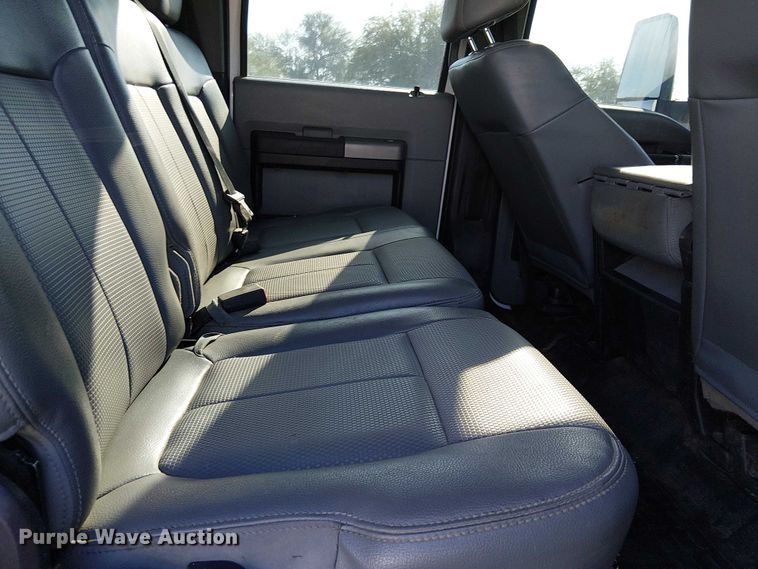 image for item EE4996 2016 Ford F750 flatbed truck