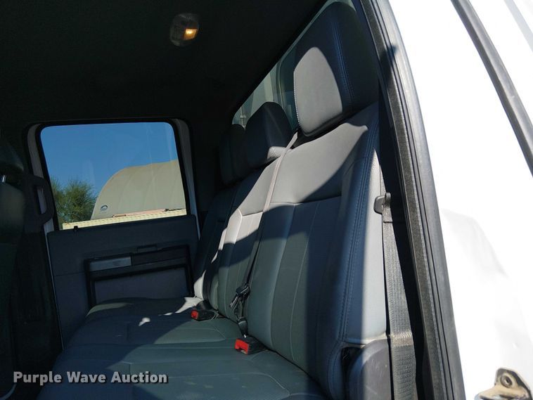 image for item EE4996 2016 Ford F750 flatbed truck