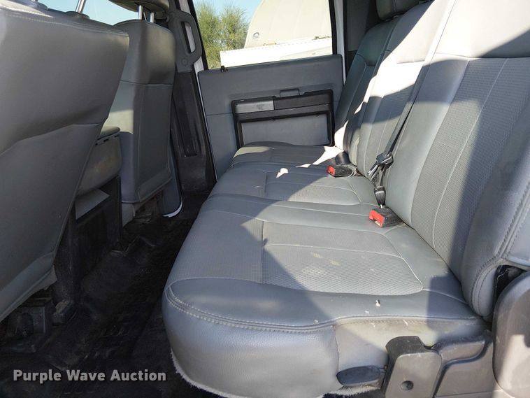 image for item EE4996 2016 Ford F750 flatbed truck