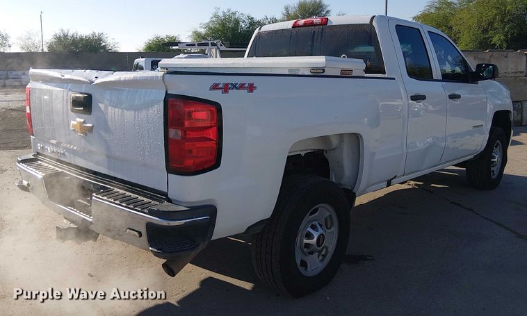 image for item EE4997 2016 Chevrolet Silverado 2500HD Double Cab pickup truck