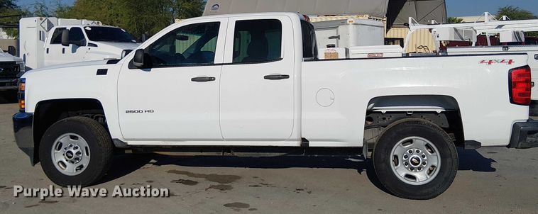 image for item EE4997 2016 Chevrolet Silverado 2500HD Double Cab pickup truck