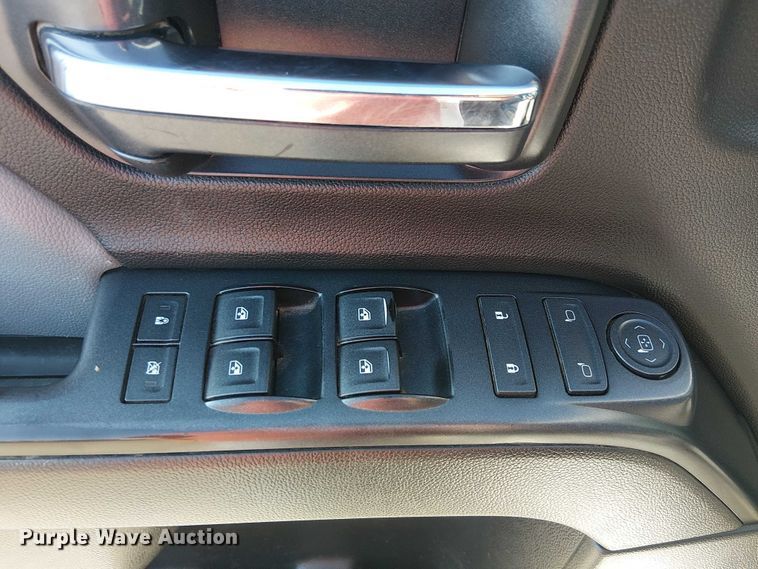 image for item EE4997 2016 Chevrolet Silverado 2500HD Double Cab pickup truck