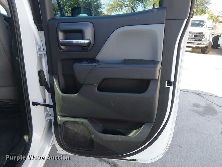 image for item EE4997 2016 Chevrolet Silverado 2500HD Double Cab pickup truck