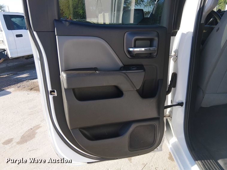 image for item EE4997 2016 Chevrolet Silverado 2500HD Double Cab pickup truck