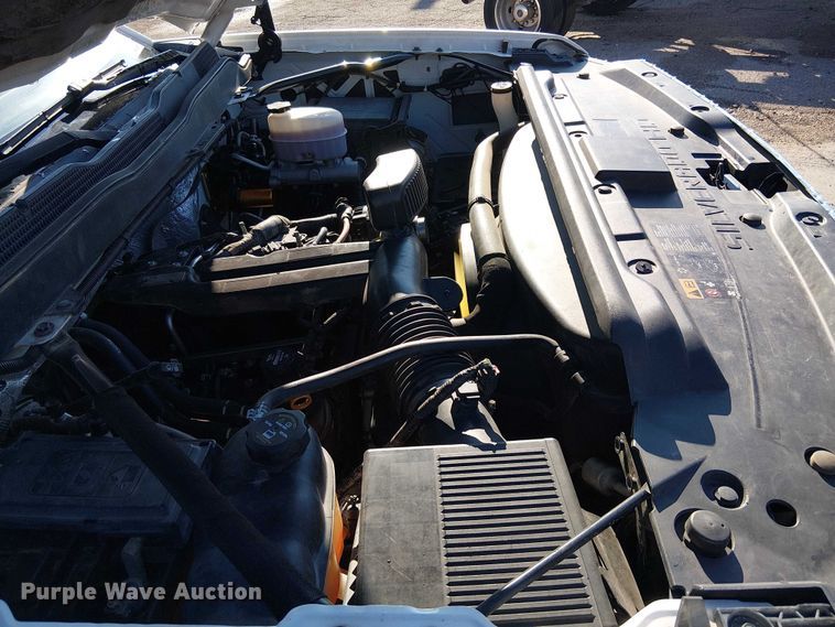 image for item EE4997 2016 Chevrolet Silverado 2500HD Double Cab pickup truck