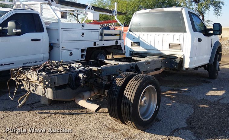 image for item EE4998 2021 Ford F450 Super Duty truck cab and chassis