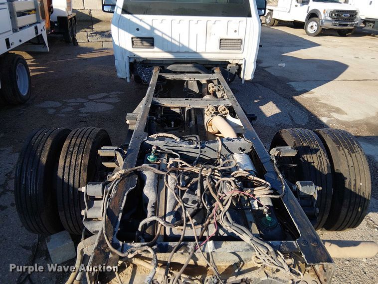 image for item EE4998 2021 Ford F450 Super Duty truck cab and chassis