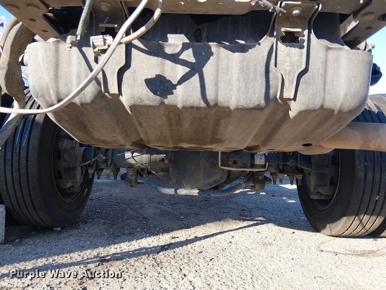 image for item EE4998 2021 Ford F450 Super Duty truck cab and chassis