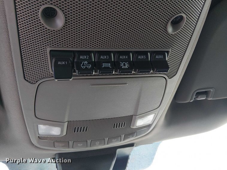 image for item EE4998 2021 Ford F450 Super Duty truck cab and chassis