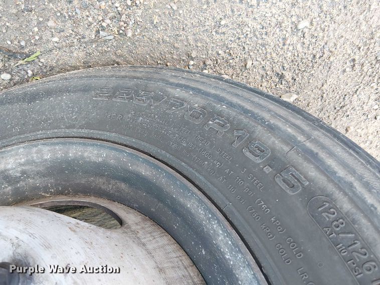 image for item EE4998 2021 Ford F450 Super Duty truck cab and chassis