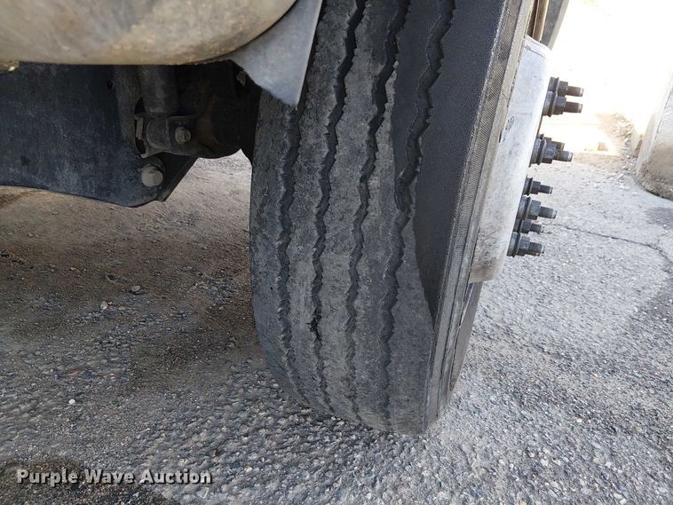 image for item EE4998 2021 Ford F450 Super Duty truck cab and chassis