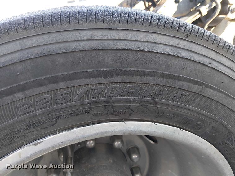 image for item EE4998 2021 Ford F450 Super Duty truck cab and chassis