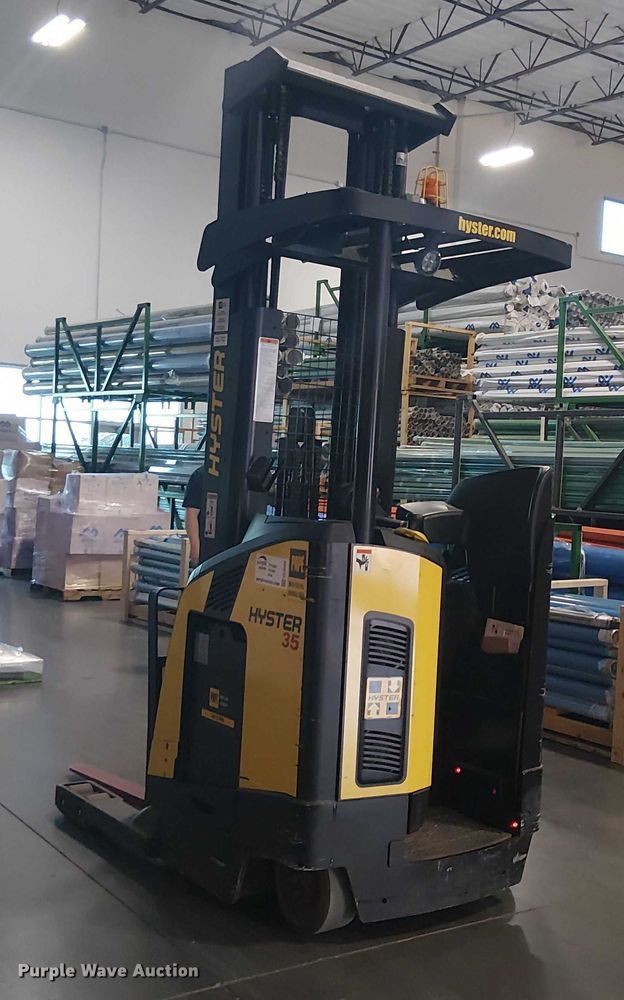 image for item EE5009 2023 Hyster N35ZR3-16.25 reach truck