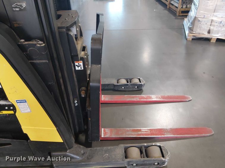 image for item EE5009 2023 Hyster N35ZR3-16.25 reach truck