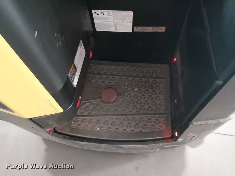 image for item EE5009 2023 Hyster N35ZR3-16.25 reach truck