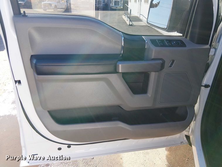 image for item EE5010 2020 Ford F150 SuperCrew pickup truck