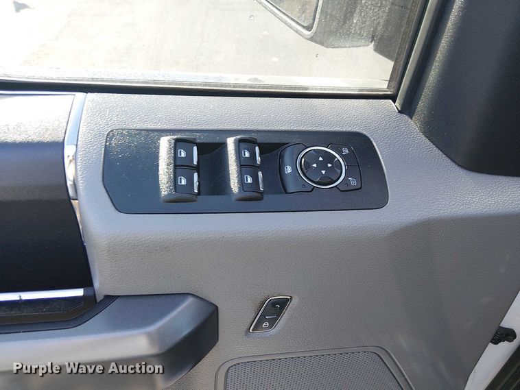 image for item EE5010 2020 Ford F150 SuperCrew pickup truck