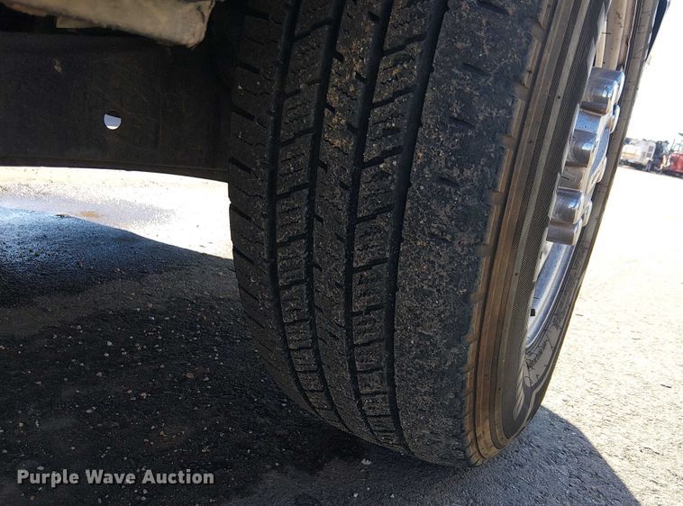 image for item EE5011 2018 Ford F250 Super Duty SuperCab pickup truck