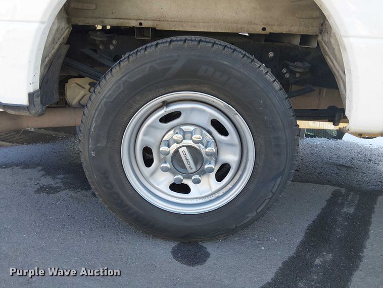 image for item EE5011 2018 Ford F250 Super Duty SuperCab pickup truck