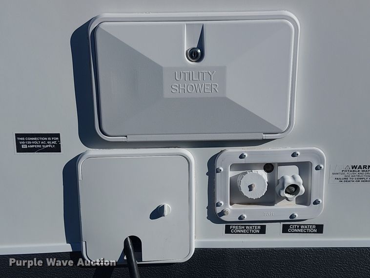 image for item EE5025 2013 Eclipse Recreational Vehicles MIT27RLSG camper