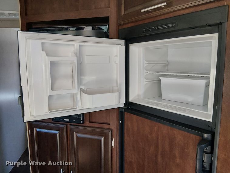 image for item EE5025 2013 Eclipse Recreational Vehicles MIT27RLSG camper