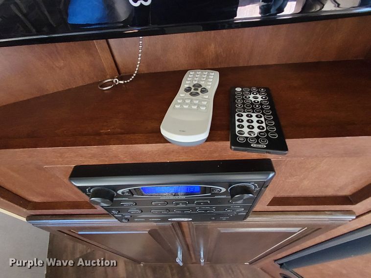 image for item EE5025 2013 Eclipse Recreational Vehicles MIT27RLSG camper