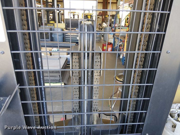 image for item EE5030 2023 Hyster N35ZR3 reach truck