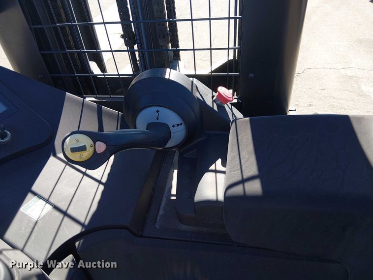 image for item EE5030 2023 Hyster N35ZR3 reach truck